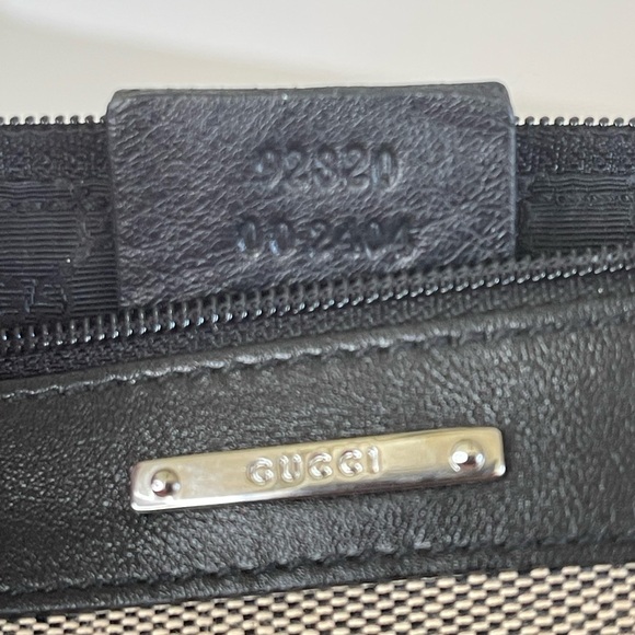 Gucci Baguette Shoulder Bag - Picture 11 of 12